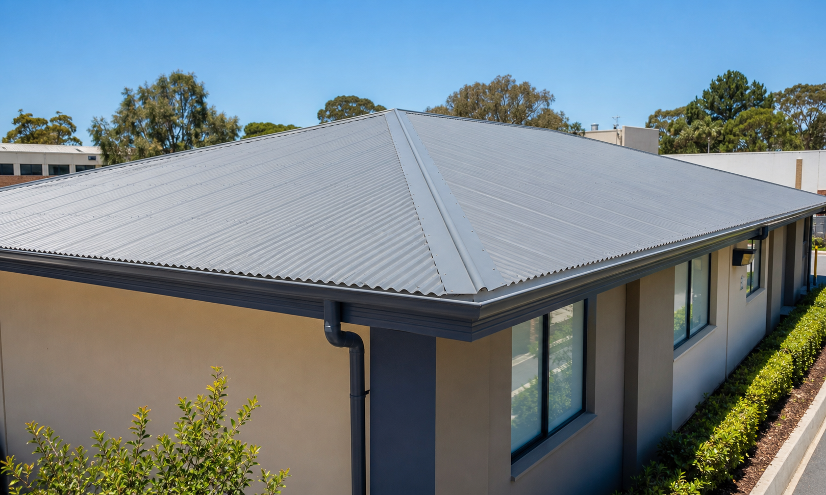 Roof & gutter repair
